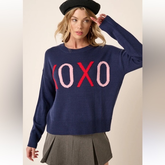 Mittoshop Valentine’s Day XOXO Graphic Knit Sweater Size Medium - Picture 1 of 12